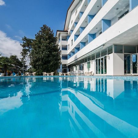 Hotel Olympia Lignano Sabbiadoro Exterior photo